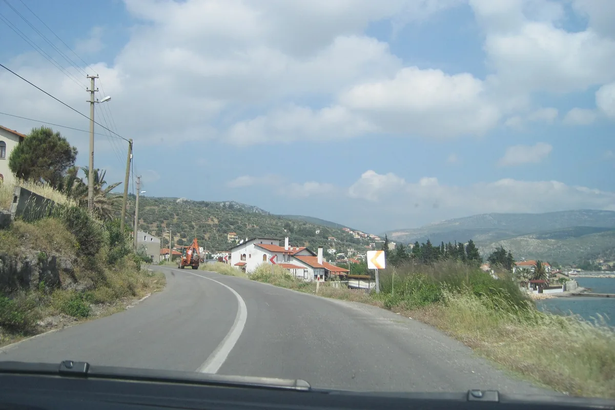 Balıklıova sahil şeridi ve deniz görünümü