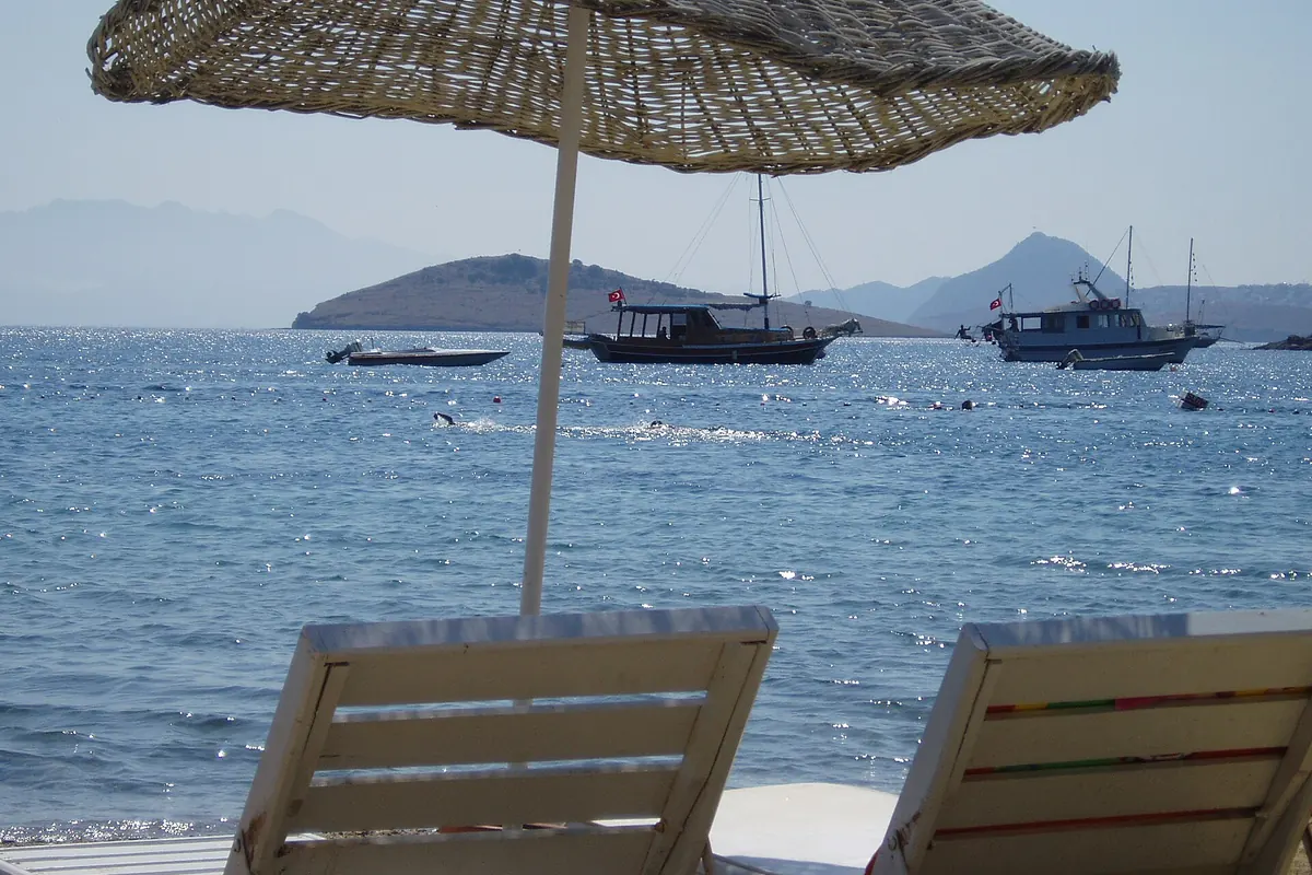 Bitez plajından deniz manzarası