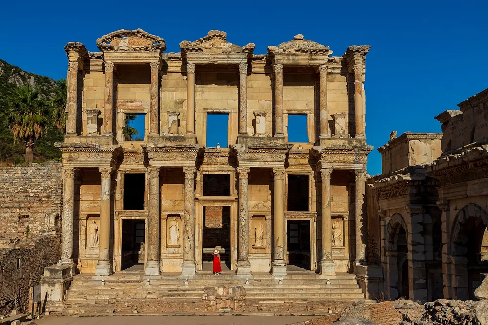 Efes Antik Kenti Celsus Kütüphanesi, Selçuk