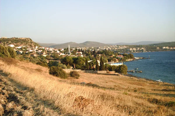 Ildırı köyü ve Erythrai antik kenti kalıntıları