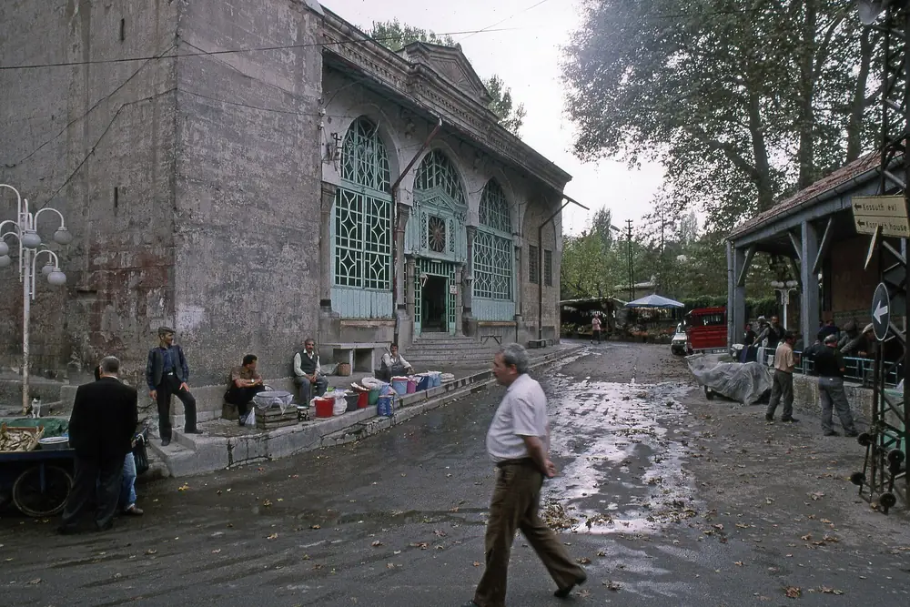 Kütahya Ulu Cami'nin dış cephesi ve kubbesi