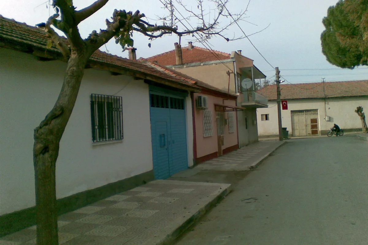 Mütevelli köyünde Gazi Osman Paşa Caddesi