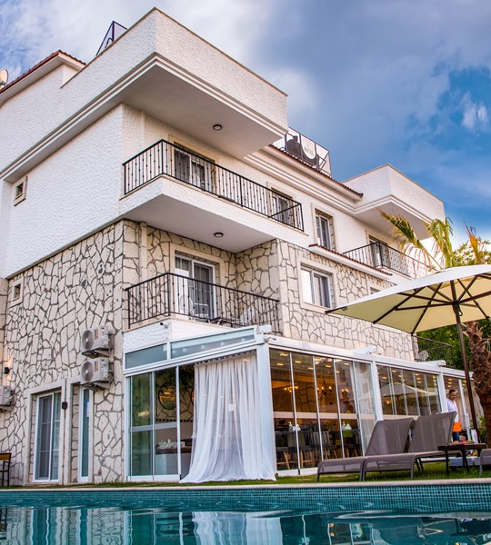 Urla Taş Otel Transfer